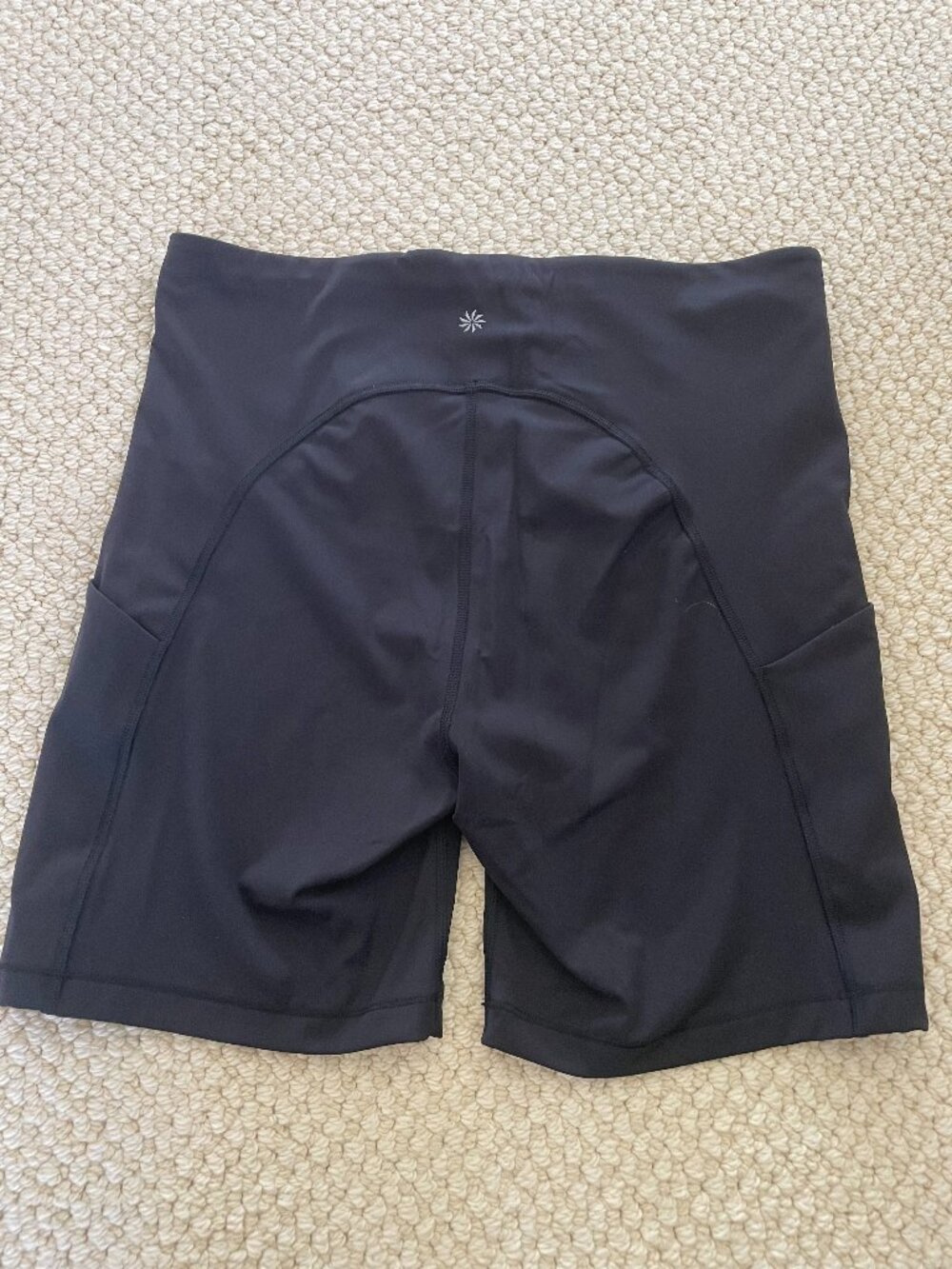 Athleta Ultimate Stash Pocket 7" Shorts